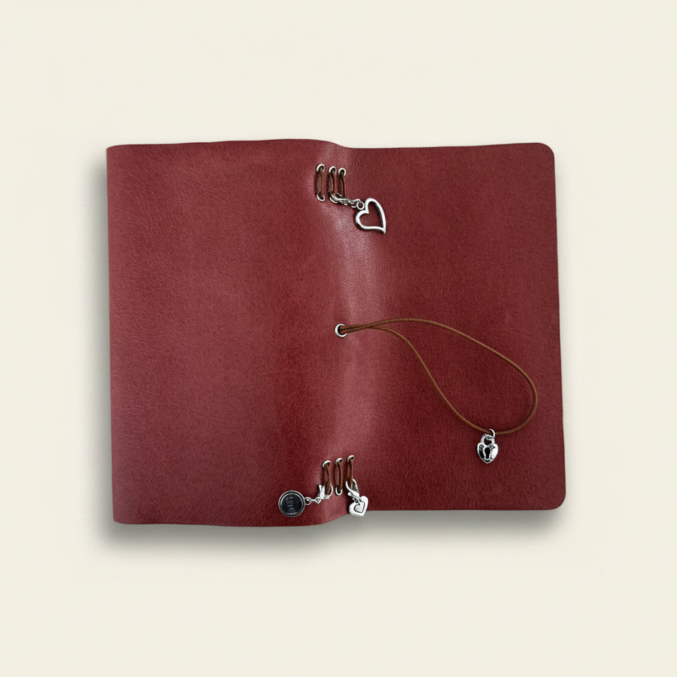 PORTA Salmon Leather Trifold Journal (Small)